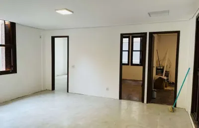 Apartamento bairro centro- 3 dormitórios ,sendo 1 suíte.
