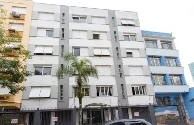 Apartamento reformado,  2 quartos, elevador - centro histórico