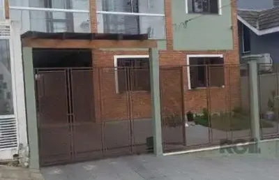 Casa sobrado no verdes campos de 3 dormitórios e 4 vagas