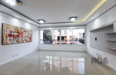 Vende-se apartamento impecável 2 quartos com suíte, 2 vagas cobertas, próximo da