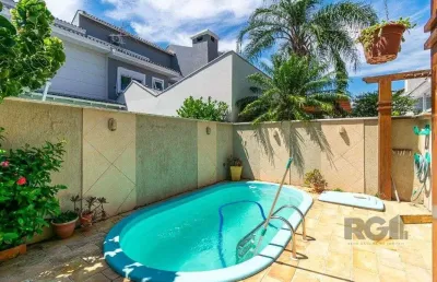 Casa em condominio no sarandi de 3 dormitórios 2 vagas e infra