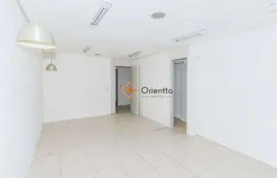 Sala comercial para alugar na Rua Professor Ivo Corseuil, 304, Petrópolis, Porto Alegre