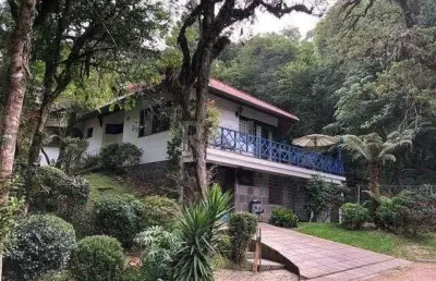 Sobrado para venda - 295.24m², 3 dormitórios, sendo 3 suites, 2 vagas - canela