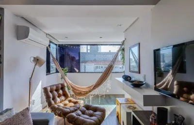 2 dormitórios com excelente localização e posiçã solar, junto ao hospital de clí