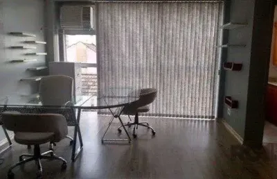 Sala comercial à venda na Rua Almirante Barroso, 735, Floresta, Porto Alegre