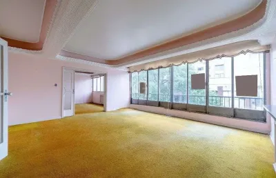 Apartamento com 3 quartos à venda na Rua Duque de Caxias, 1405, Centro Histórico, Porto Alegre