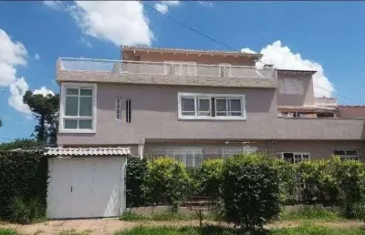 Excelente casa de 188m² com 5 quartos sendo 2 suítes
