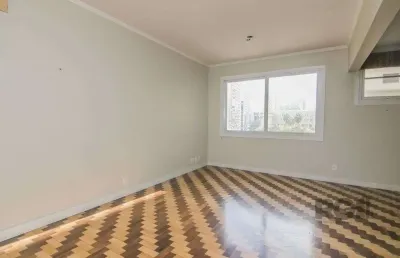 Apartamento 145m² - 3 dormitórios sendo 1 suíte e 2 vagas no centro histórico/po