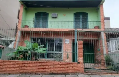 Casa de 130m² com 3 dormitórios no bairro jardim botânico.