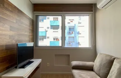 Apartamento completamente mobiliado em prédio com infra no centro histórico