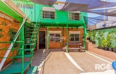Casa com 3 quartos à venda na Avenida Assis Brasil, 1019, Passo da Areia, Porto Alegre