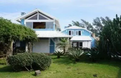 Casa para venda - 500m², 7 dormitórios, sendo 2 suites, atlântida