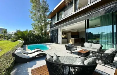 Casa em condomínio 5 dormitórios à venda atlântida sul xangri-lá/rs