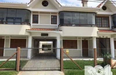 Excelente apartamento de três dormitórios em xangrilá/rs   uma quadra mar