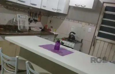 Casa 2 dormitórios, 2 vagas de garagem, bairro restinga, porto alegre/rs