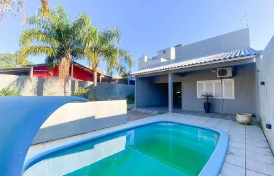 Casa / 3 dormitórios / 2 banheiros / 2 vagas / piscina / porto verde / alvorada