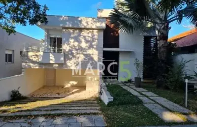Casa em condomínio fechado com 3 quartos à venda na rua tomi saburo yamamoto, arujá 5, arujá, 350 m2 por r$ 3.200.000