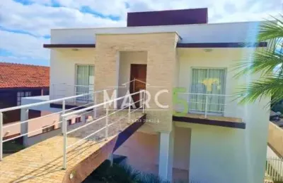 Casa em condomínio fechado com 4 quartos à venda na rua milão, jardim imperial hills iii, arujá, 320 m2 por r$ 2.100.000