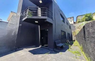Sala comercial com 8 salas para alugar na rua maranhão, jardim planalto, arujá, 330 m2 por r$ 10.000