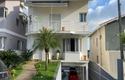 Casa em condomínio fechado com 3 quartos para alugar na rua espanha, jardim rincão, arujá, 299 m2 por r$ 8.000