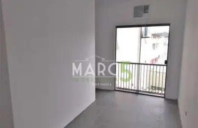 Sala comercial com 1 sala para alugar na praça bartolomeu bueno, centro, arujá, 27 m2 por r$ 1.100