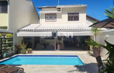Casa em condomínio fechado com 4 quartos à venda na Rua Oscar Lopes, --, Anil, Rio de Janeiro
