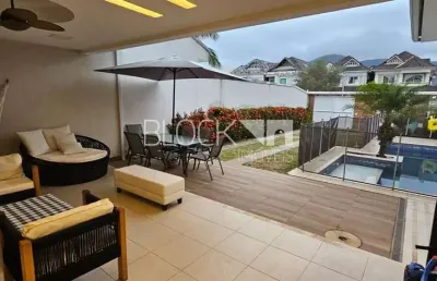 Recreio dos bandeirantes | casa de condomínio 4 quartos, sendo 4 suites