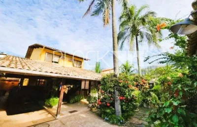 Barra da tijuca | casa de condomínio 6 quartos, sendo 2 suites