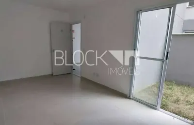 Apartamento com 2 quartos para alugar na Estrada dos Bandeirantes, --, Vargem Grande, Rio de Janeiro