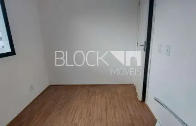 Apartamento com 2 quartos para alugar na Rua E-W, --, Recreio dos Bandeirantes, Rio de Janeiro