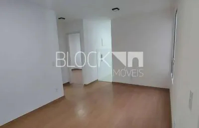 Apartamento com 2 quartos para alugar na Estrada dos Bandeirantes, --, Vargem Grande, Rio de Janeiro