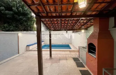 Barra da tijuca | casa de condomínio 5 quartos, sendo 2 suites
