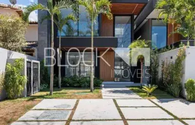 Barra da tijuca | casa de condomínio 4 quartos, sendo 4 suites