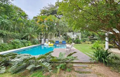 Barra da tijuca | casa de condomínio 5 quartos, sendo 3 suites