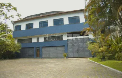Barracão / Galpão / Depósito para alugar na Estrada dos Bandeirantes, --, Vargem Grande, Rio de Janeiro