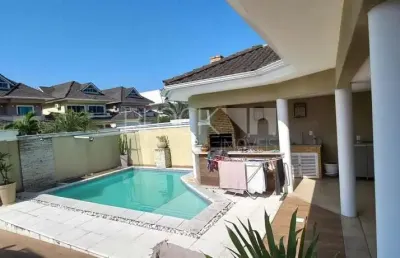 Recreio dos bandeirantes | casa de condomínio 4 quartos, sendo 3 suites