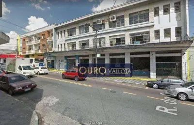 Prédio comercial  esquina com 4.000m², próximo a paes de barros