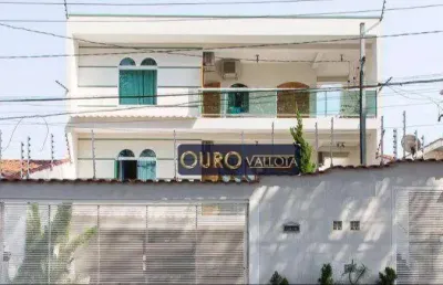 Casa no jd avelono - 350m2 - 4 dom, 3 suites, 4 vagas,quintal com jardim