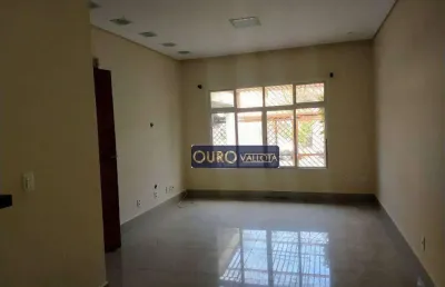 Casa com 3 quartos para alugar na Rua Barão de Penedo, Água Rasa, São Paulo