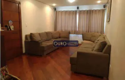 Casa com 3 quartos para alugar na Rua Vicente de Souza Barros, Chácara Cruzeiro do Sul, São Paulo