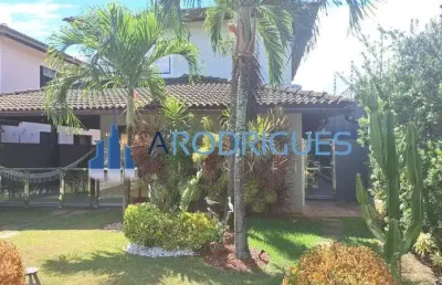 Casa duplex 04 dormitórios sendo 04 suítes em piatã.