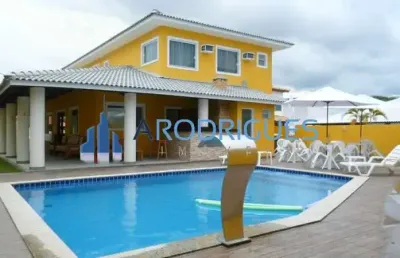 Casa com 7 suítes , 500m² terreno e 293m² área construida em guarajuba . ( mobiliada)