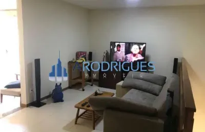 Vilage solaris imbassaí, 4/4, sendo uma suíte, porteira fechada, ótima localização!