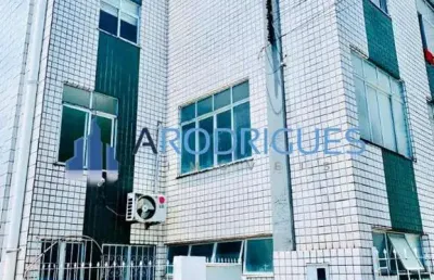 Locação prédio comercial com 5 salas, excelente localização.