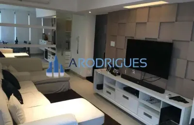 Oportunidade de cobertura à venda no caminho das árvores 2/4 sendo uma suíte, localização excelente, todo mobiliado!