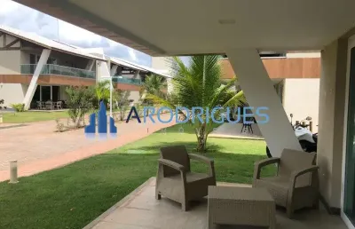 Excelente oportunidadede casa à venda no condomínio alto padrão localizada na melhor praia apropriada para banho em itacimirim .