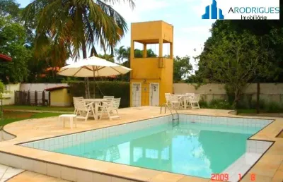 Casa em condomínio fechado,  5 /4 sendo 03 suítes, lauro de freitas