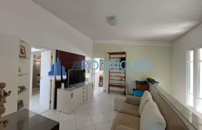 Casa  em condomínio exclusivo em piatã, salvador-ba: 4 quartos, 3 suítes, 3 salas, 3 vagas, 230m².