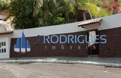 Excelente oportunidade de casa em condomínio com 2 quartos, 1 suíte, 1 sala, 2 banheiros, 3 vagas de garagem em itapuã, salvador-ba! não perca!