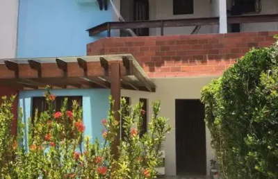 Casa em condomínio para venda em lauro de freitas, buraquinho, 3 dormitórios, 1 suíte, 3 banheiros, 1 vaga